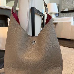 Tory Burch Perry Hobo